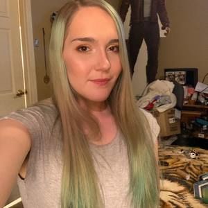 Meet your Posher, Crystal